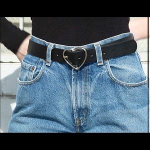 brandy melville heart belt